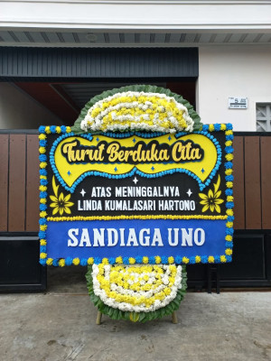 Papan Bunga Duka di Kemalang
